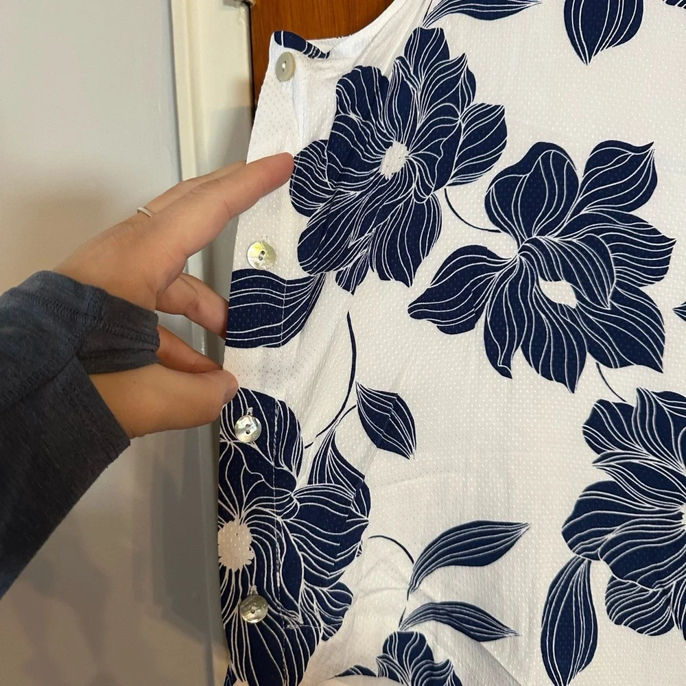 NWT Draper James Navy Floral Blouse - Picture 2 of 8